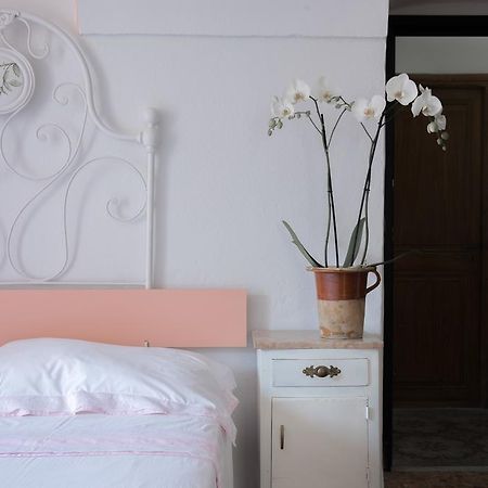 Dussaiga - Camera Delle Rose Дольчеаккуа Экстерьер фото